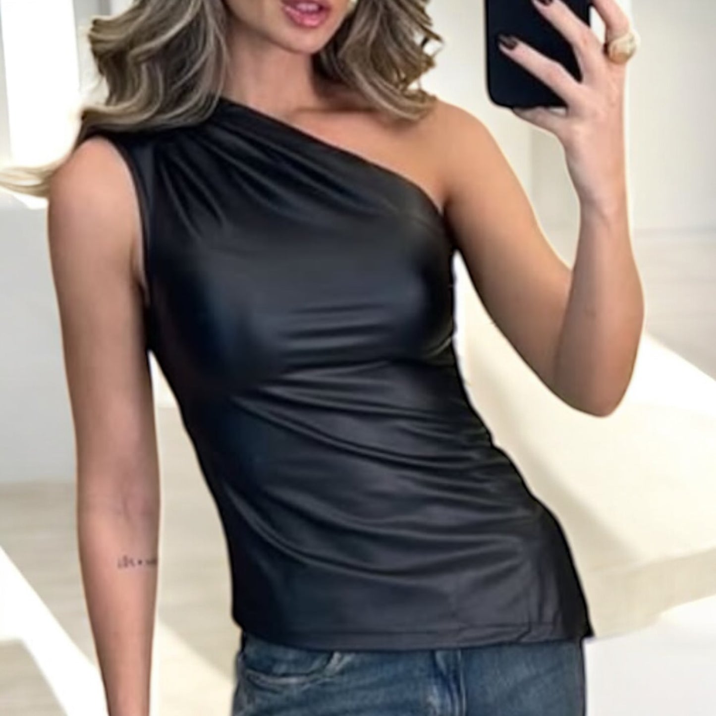 Blusa Eco Cuero Edna