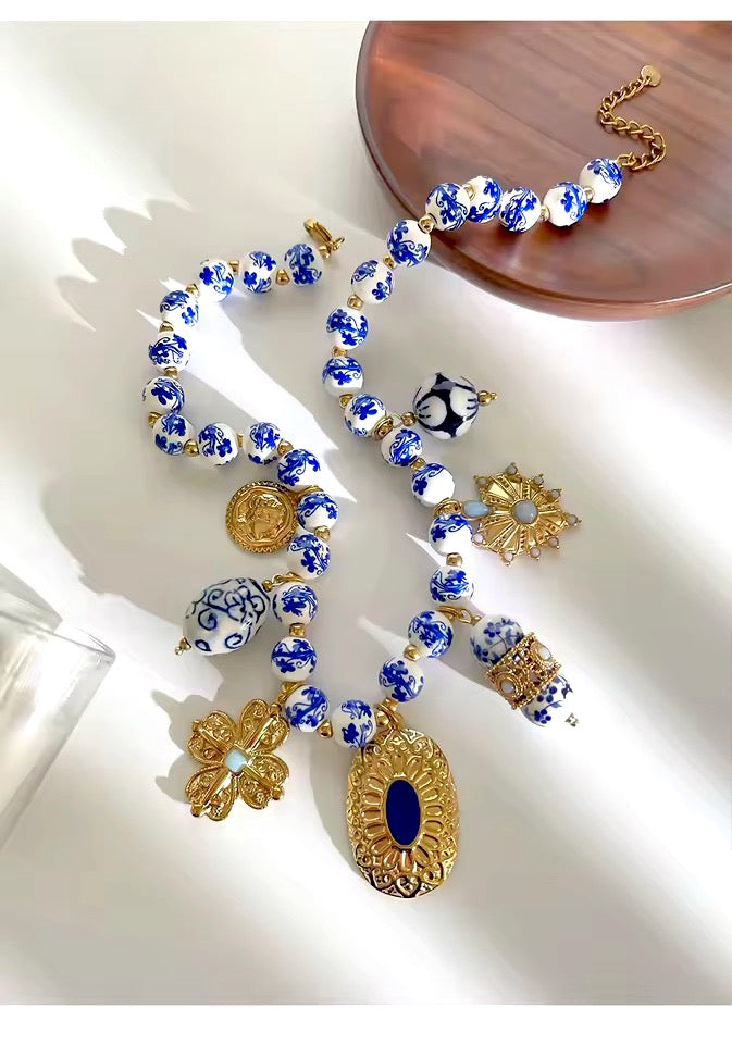 Collar Porcelana Ada