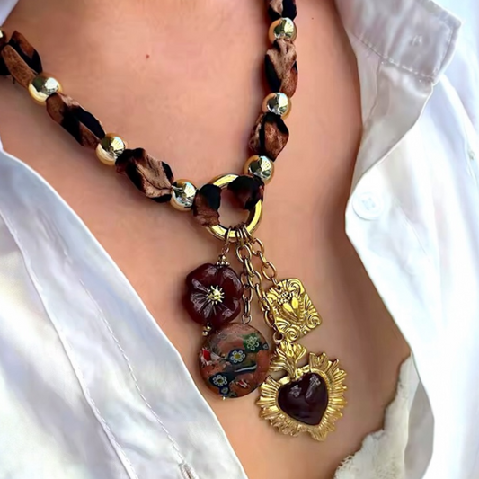 Collar Karol