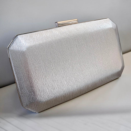 Clutch Viana