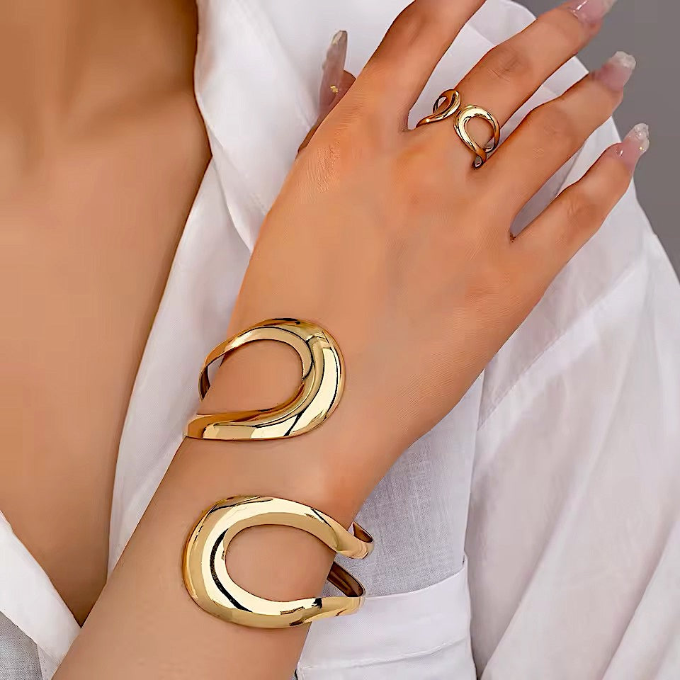 Brazalete & Anillo Ada