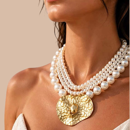 Collar Maga