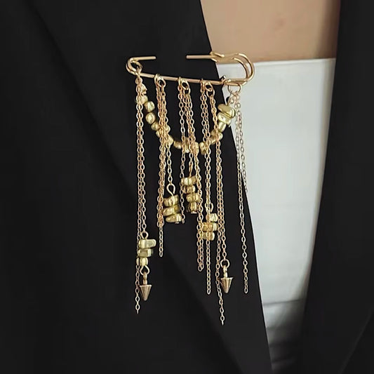 Broche Nadua
