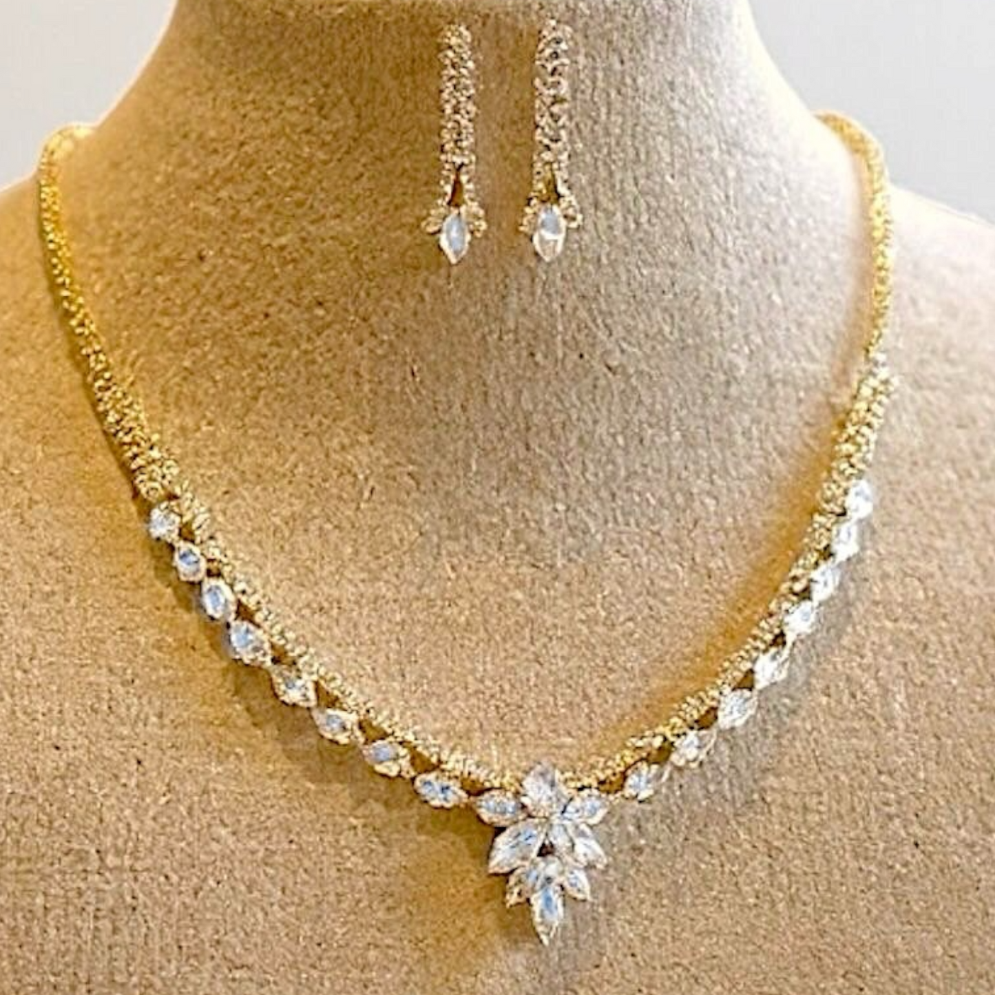 Collar & Aros Strass