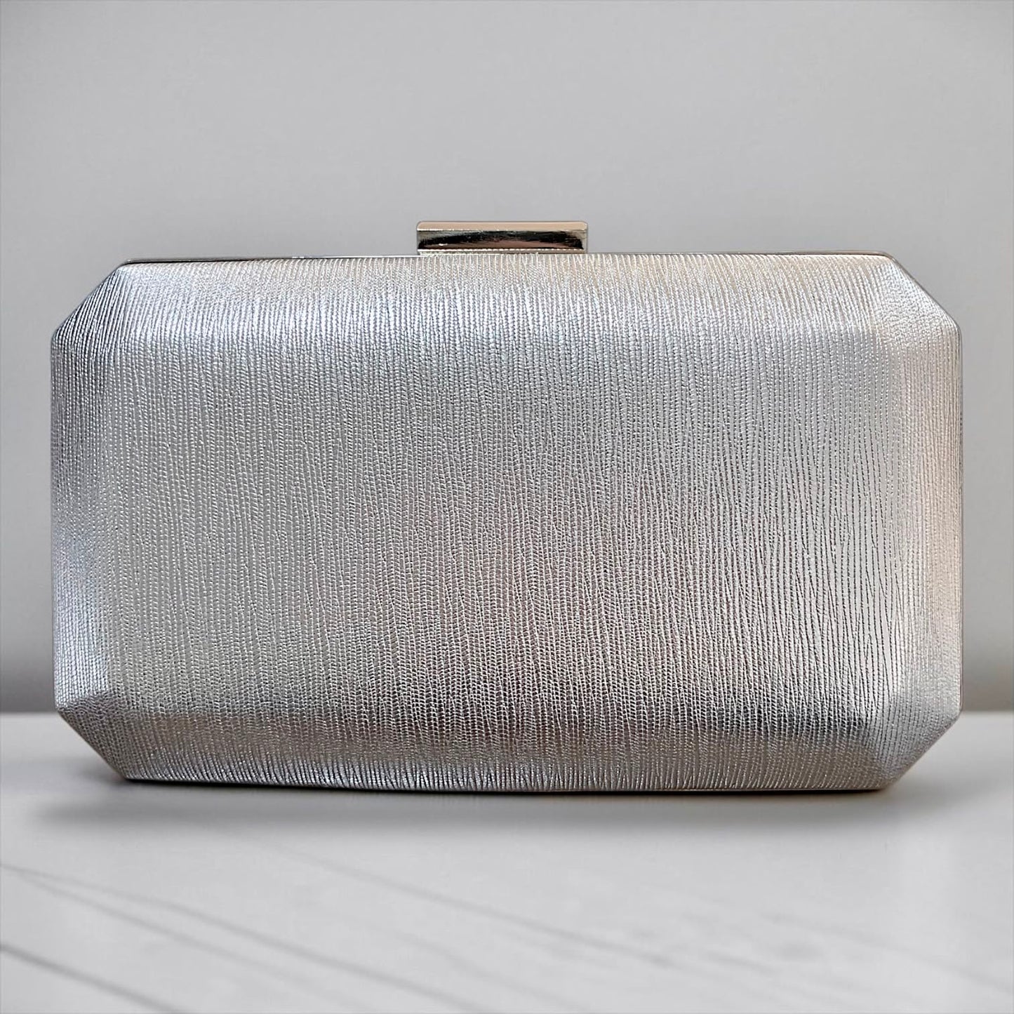 Clutch Viana