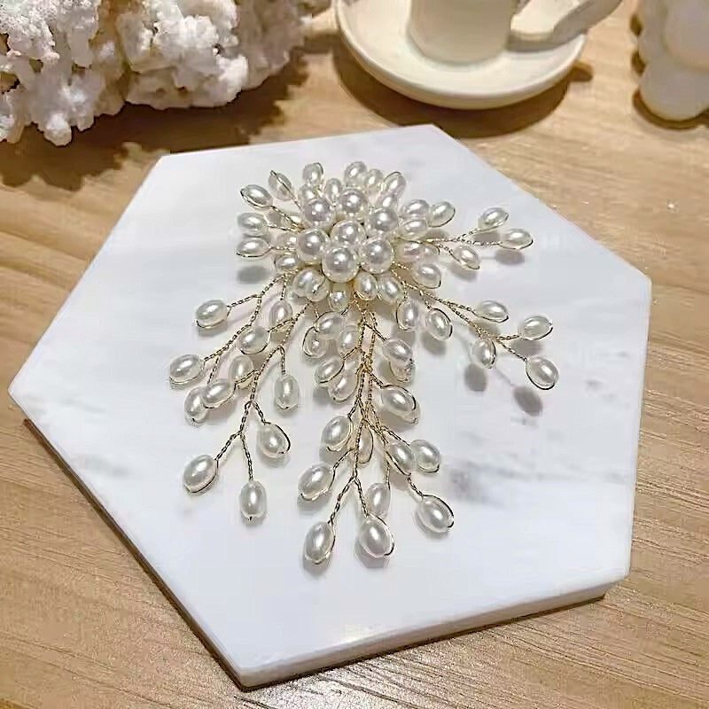Broche Clare