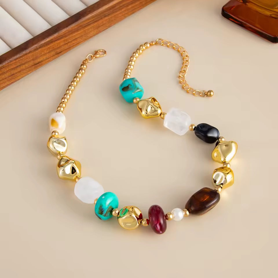 Collar Dora