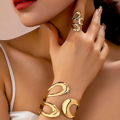 Brazalete & Anillo Aida