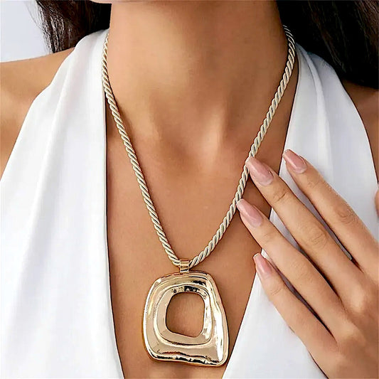 Collar Paloma