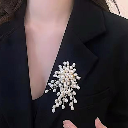 Broche Clare