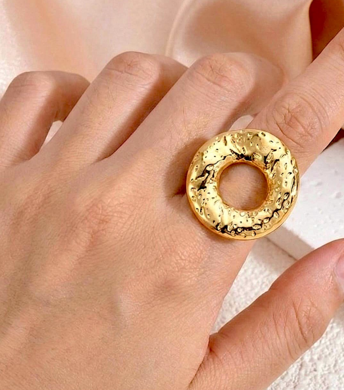 Anillo Zoetry