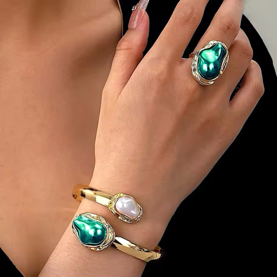 Brazalete & Anillo Ada