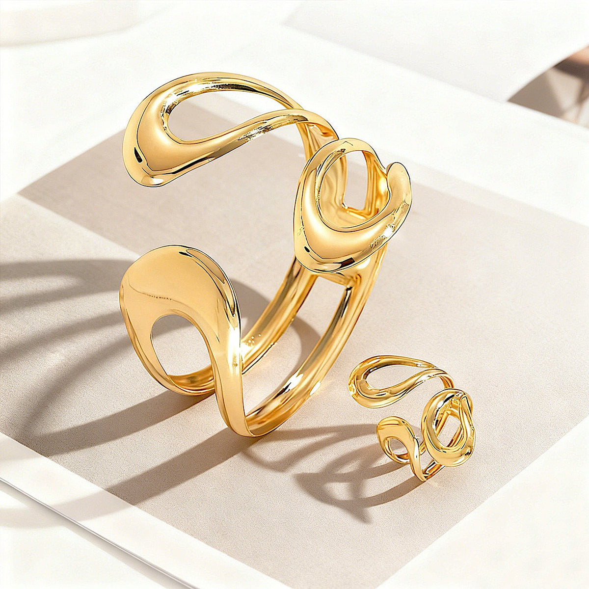 Brazalete & Anillo Ada