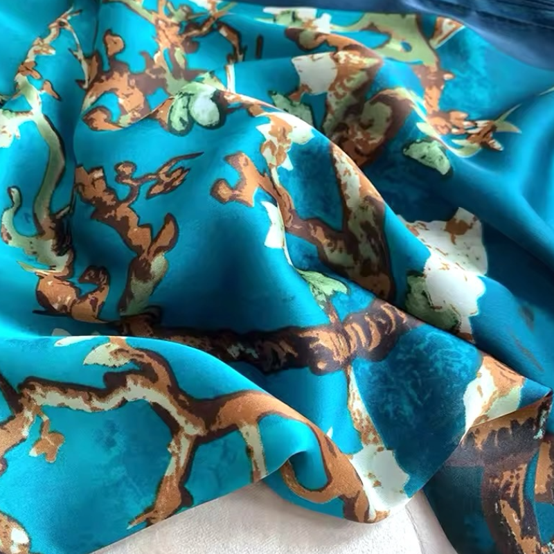 Pañuelo Seda Lola