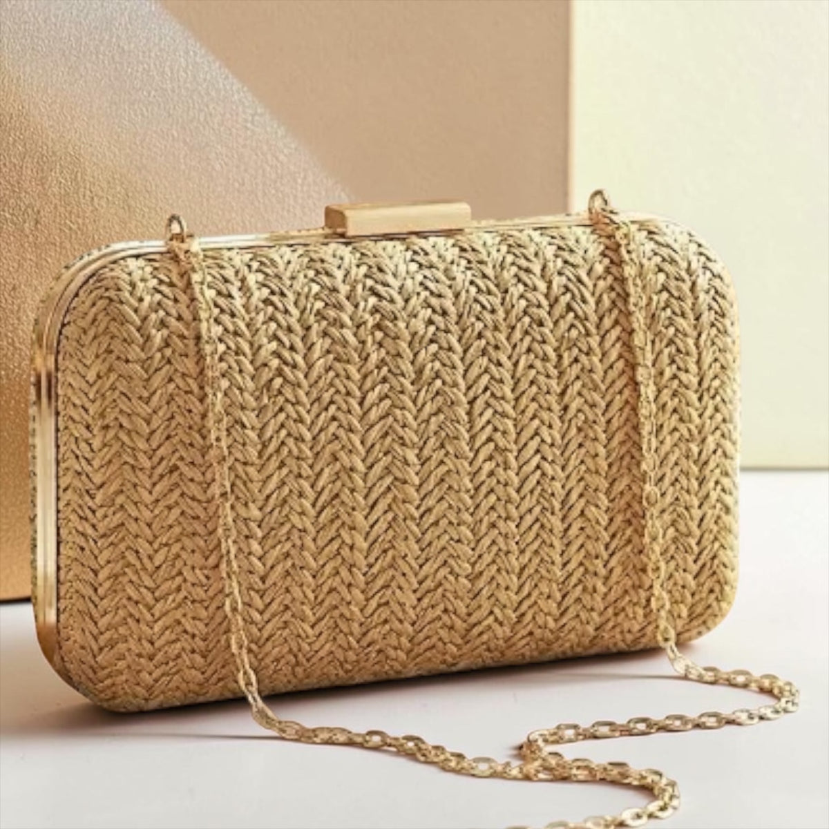Clutch Viena