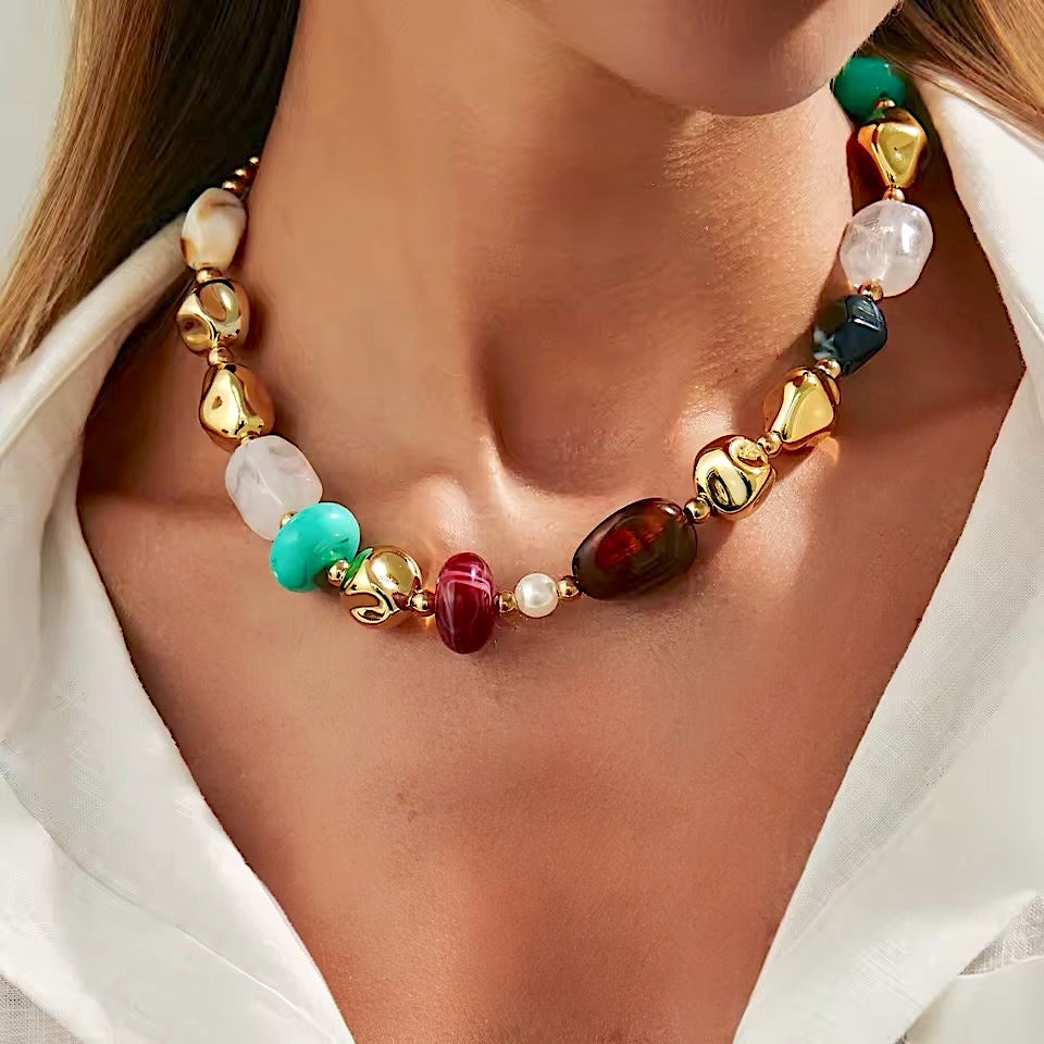 Collar Dora