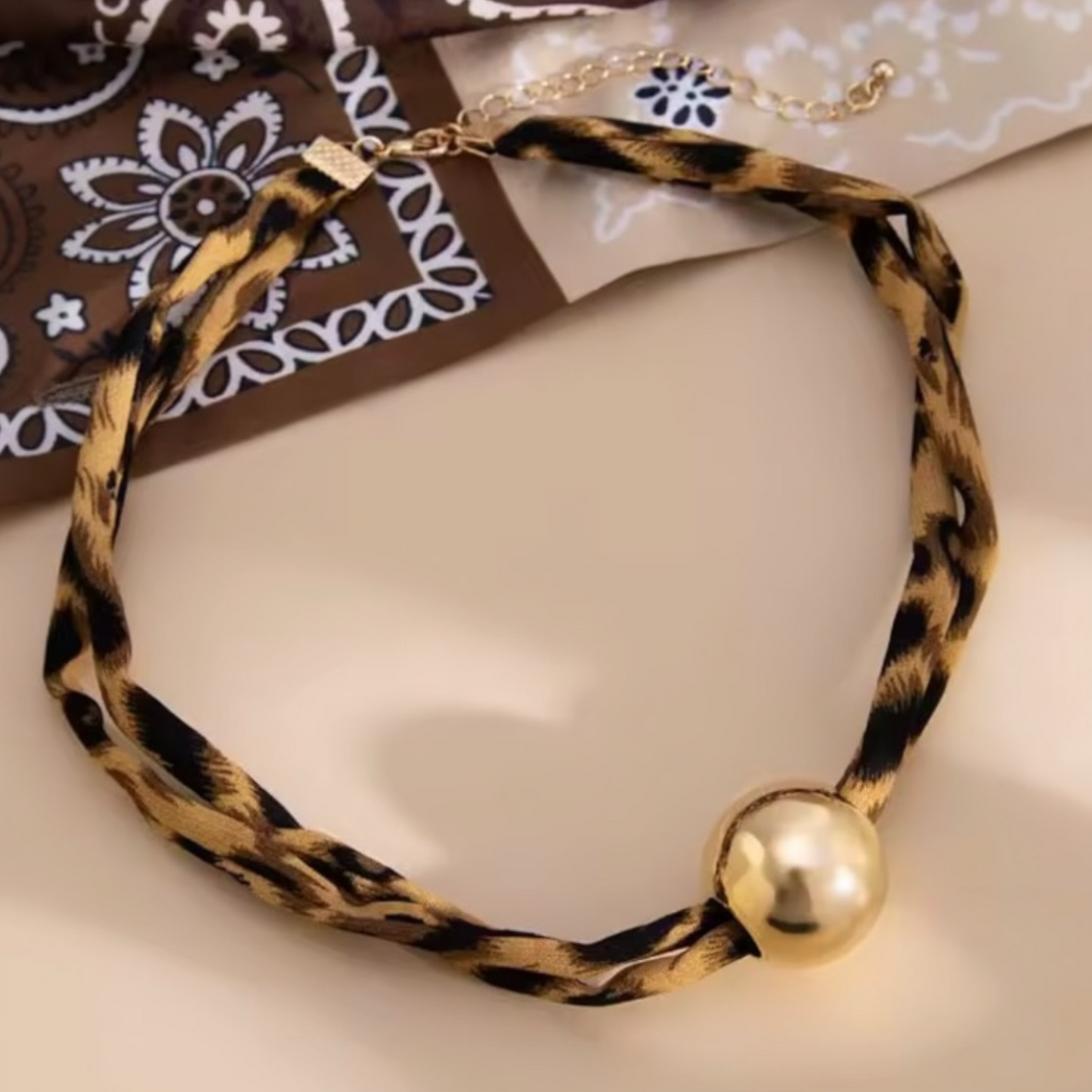 Collar Vivian