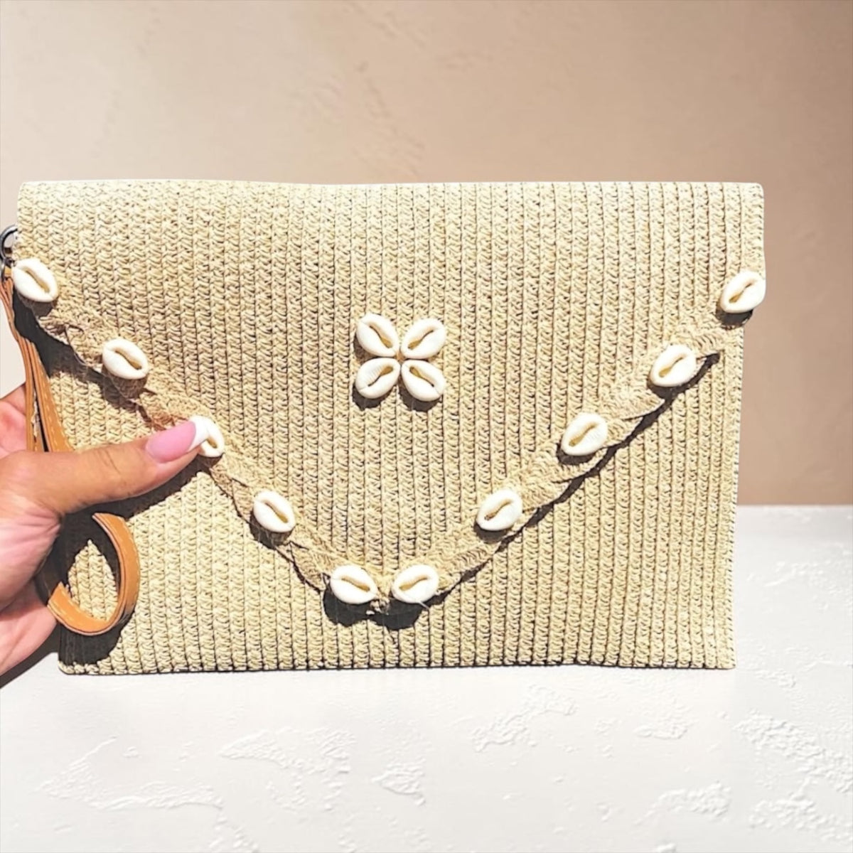Cartera / Sobre Aissa