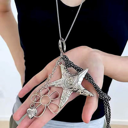 Collar Mikaela