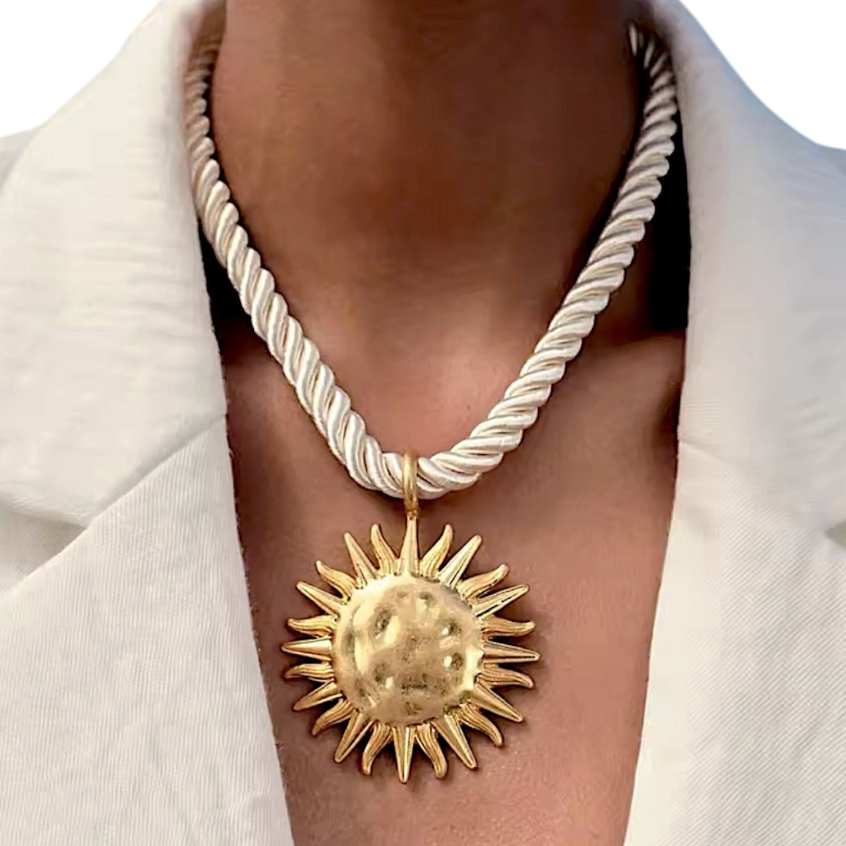 Collar Summer
