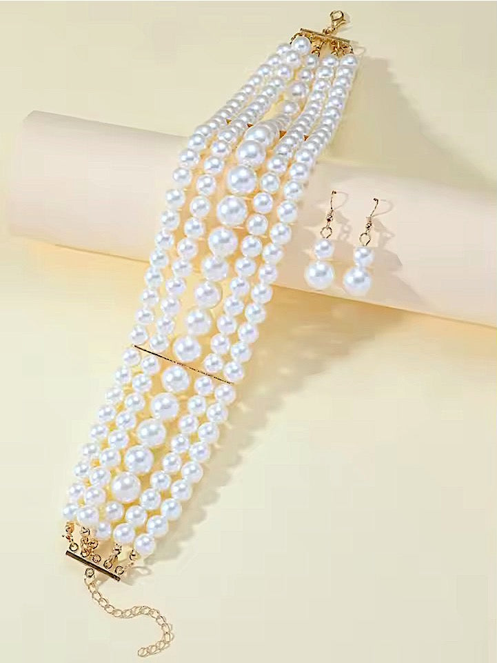 Collar/Choker/Aros Ada
