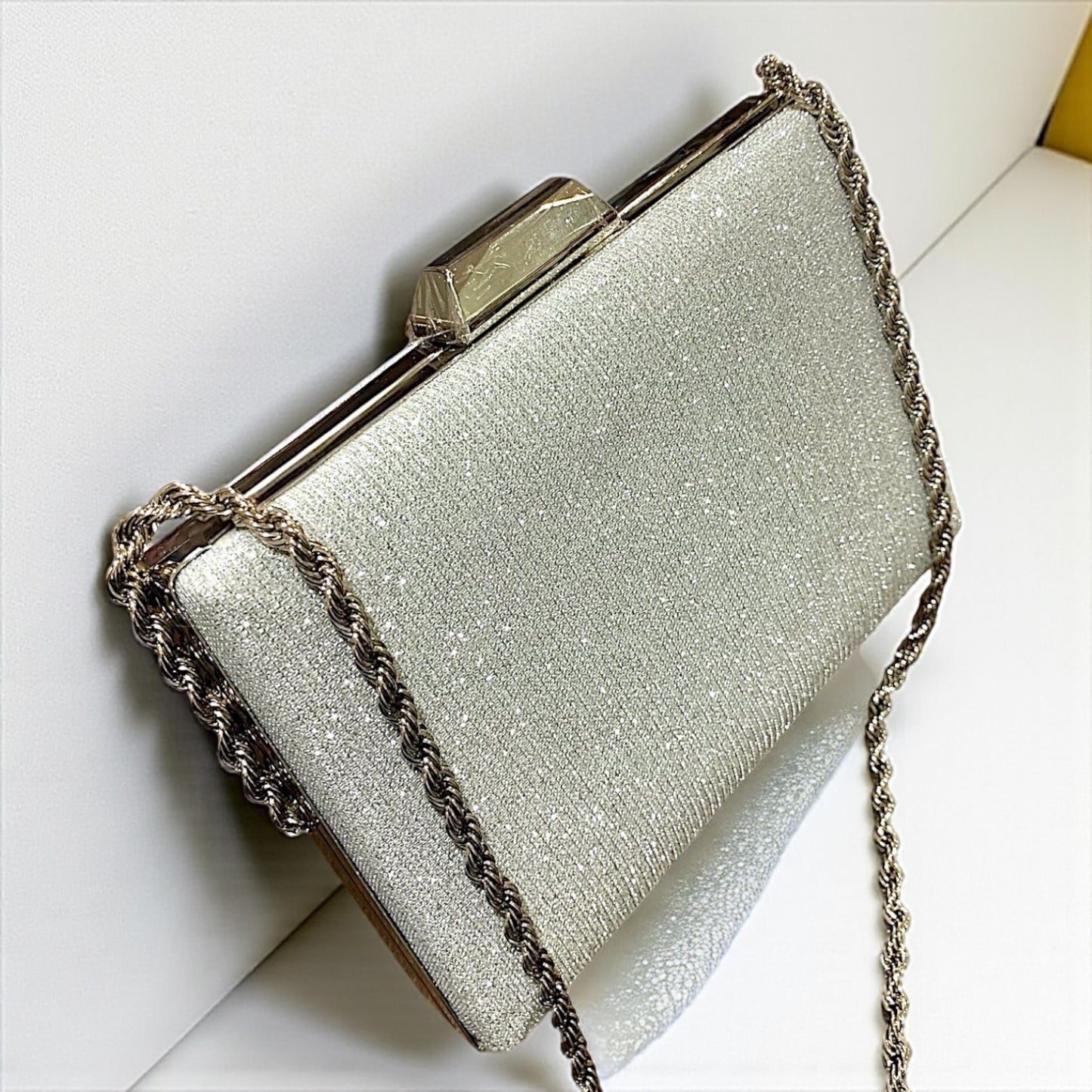 Clutch/Carterita Kala