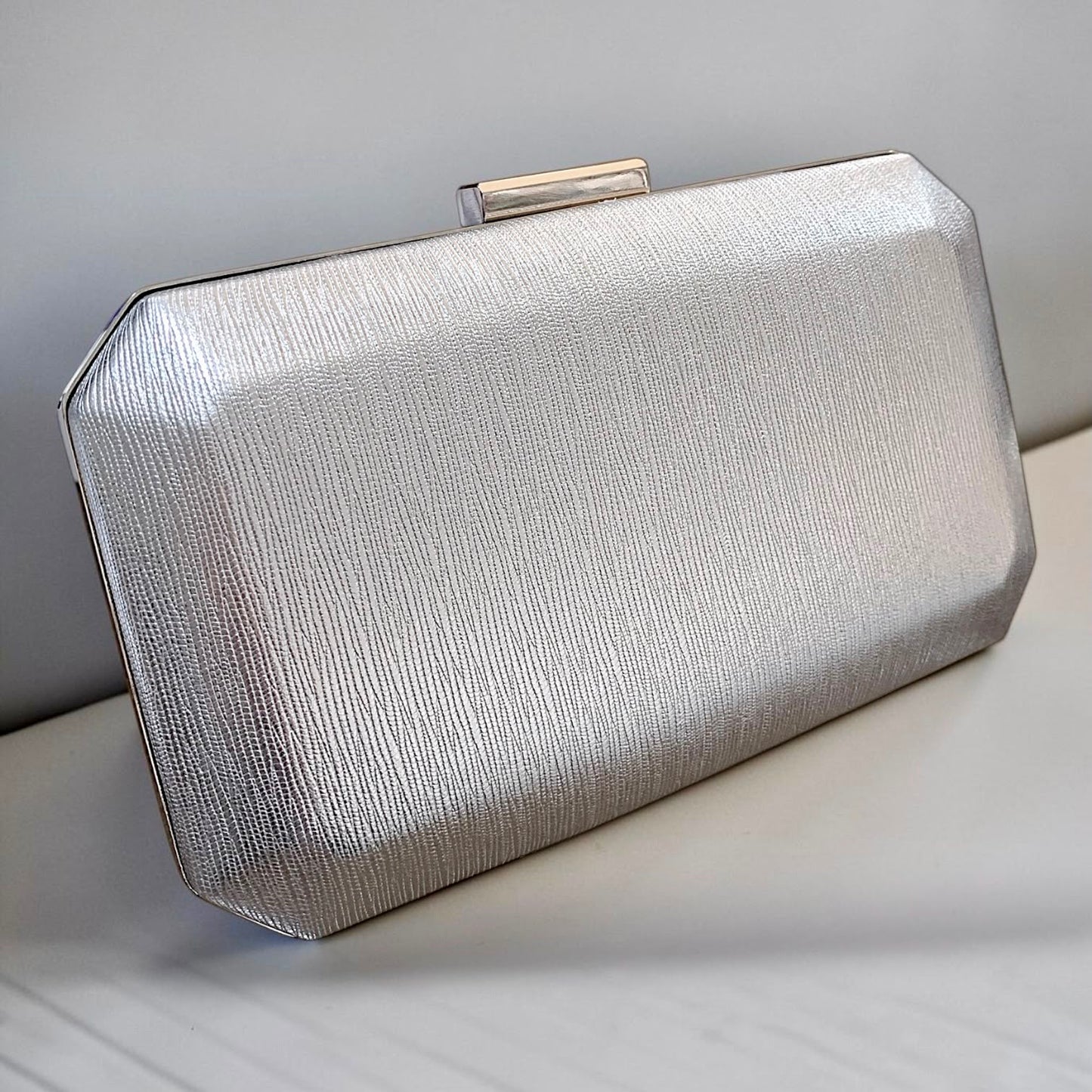 Clutch Viana