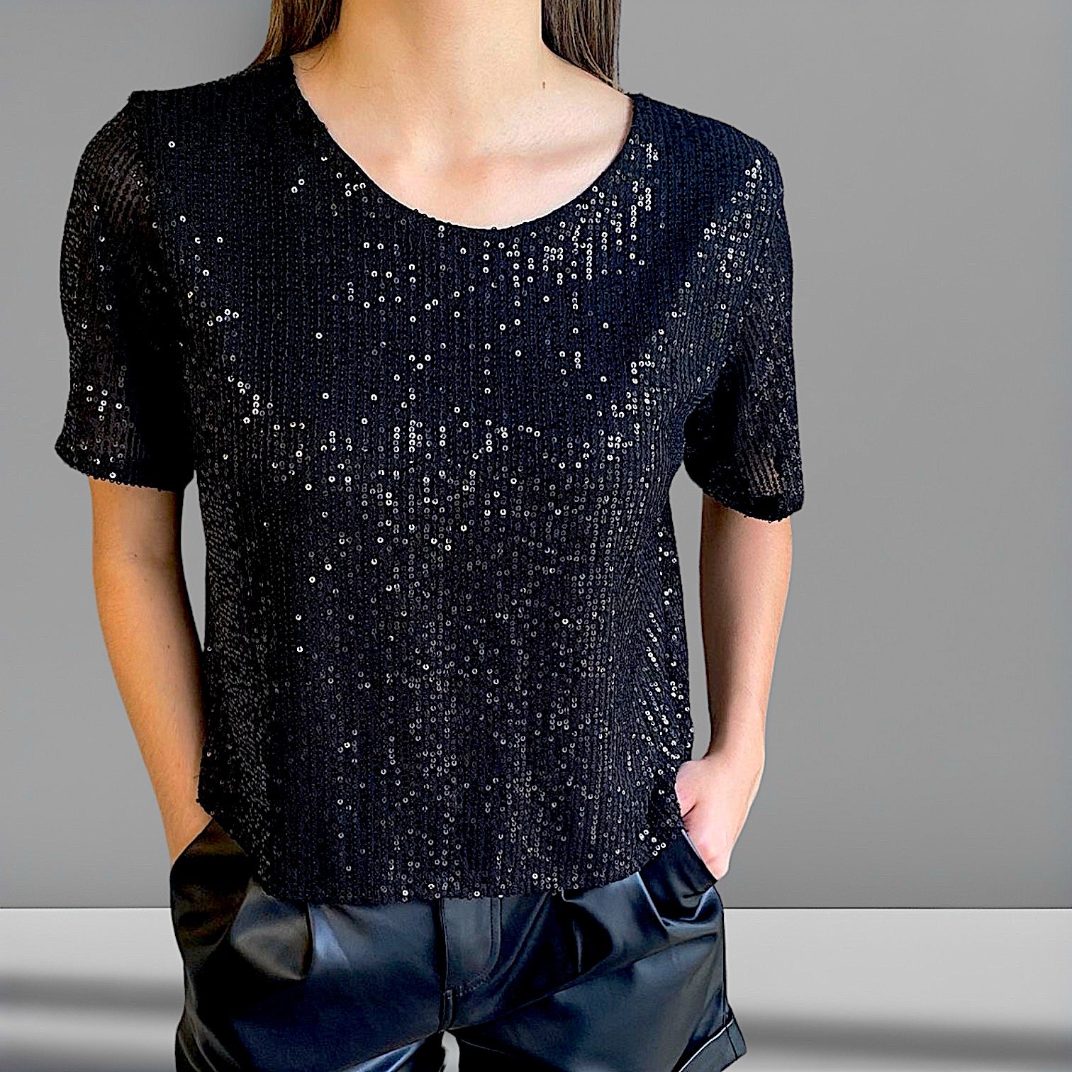 Blusa negra de online lentejuelas